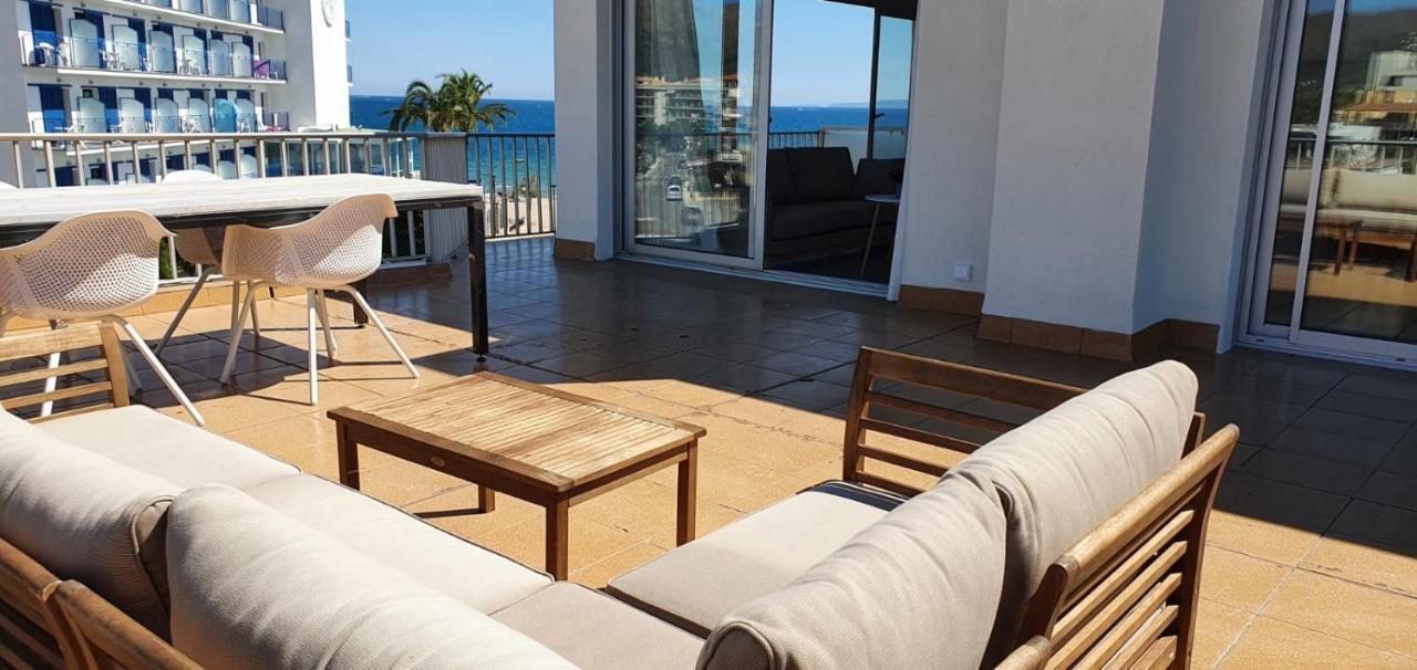 Beautiful Loft, Huge Sunny Terrace, View Over The Beach And Sea Roses Ngoại thất bức ảnh